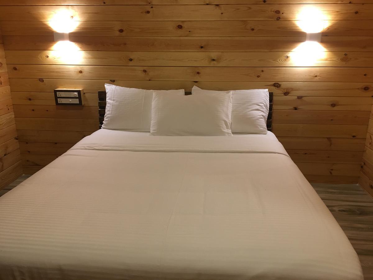Breezywood Resort Mālvan Kültér fotó