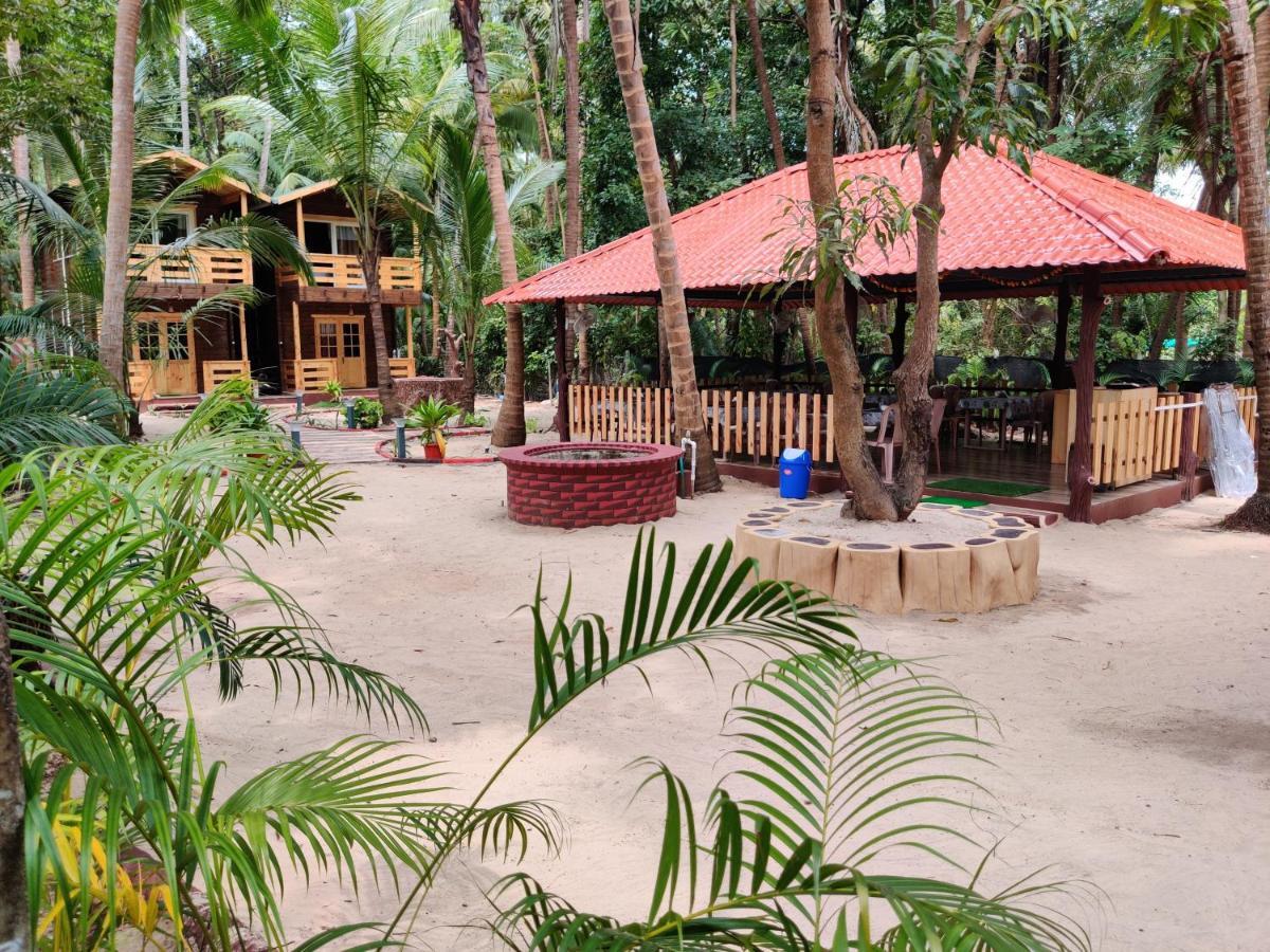 Breezywood Resort Mālvan Kültér fotó